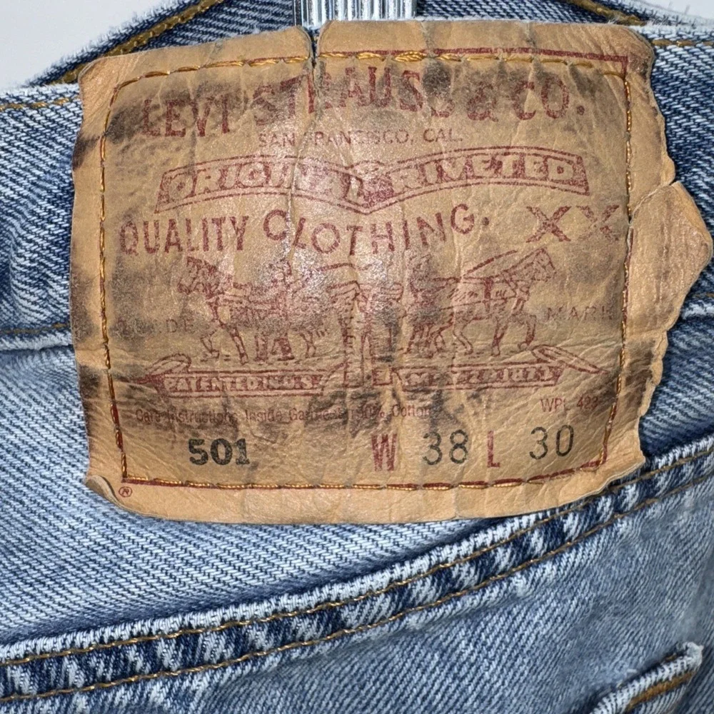 Vintage Y2K 2000 Levis 501 XX Denim Jeans Mens 38 x 30 Button Fly Made In Mexico